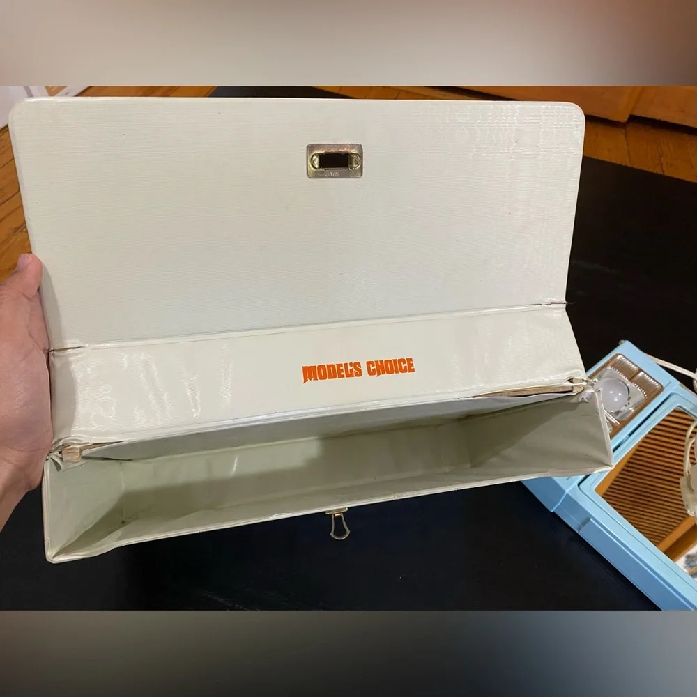 60s Vintage • Model’s Choice vanity mirror with case #Mod